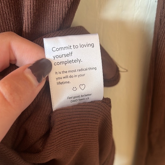 3/$30 EUC dmd studios mockneck ribbed brown full sleeve bodysuit size S - Picture 6 of 7